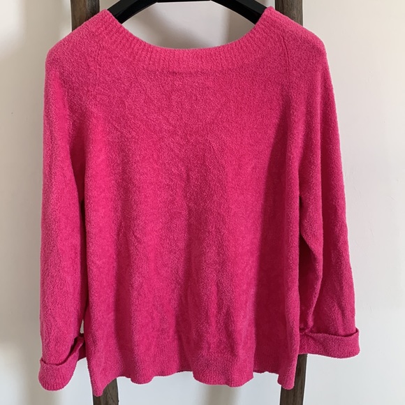 c.b.collections v-neck soft fluffy hot pink sweater / size L - Picture 10 of 10
